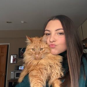 Meet your Posher, Kelly